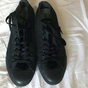 Black converse